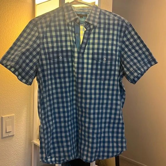 Men’s Blue Checkered Banana Republic Short Sleeve - Picture 1 of 4